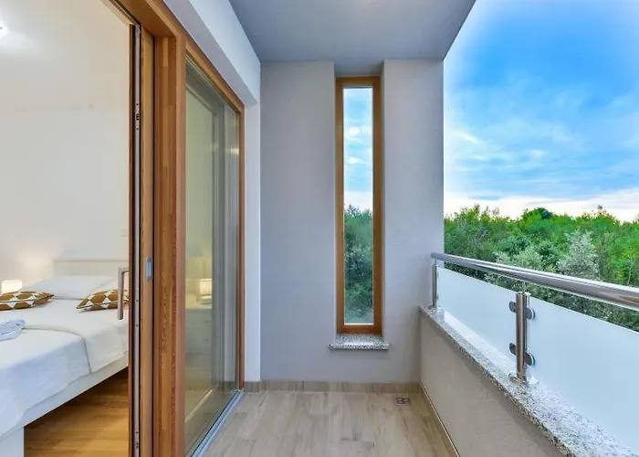 With Roof Terrace 50 Meters From The Beach- By Ta Leut Agency * زاتون