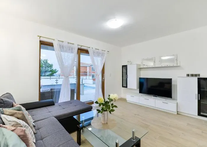 With Roof Terrace 50 Meters From The Beach- By Ta Leut Agency فيلة زاتون