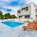 With Roof Terrace 50 Meters From The Beach- By Ta Leut Agency ヴィラ ザトン