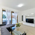 With Roof Terrace 50 Meters From The Beach- By Ta Leut Agency ヴィラ ザトン