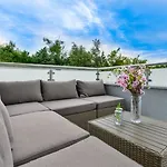 With Roof Terrace 50 Meters From The Beach- By Ta Leut Agency * ザトン