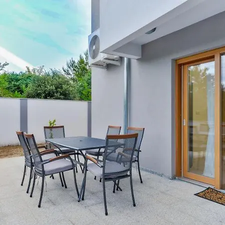 With Roof Terrace 50 Meters From The Beach- By Ta Leut Agency * ザトン